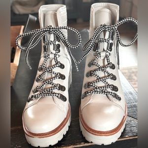 Marc Fisher/ White/ 7/ Worn twice